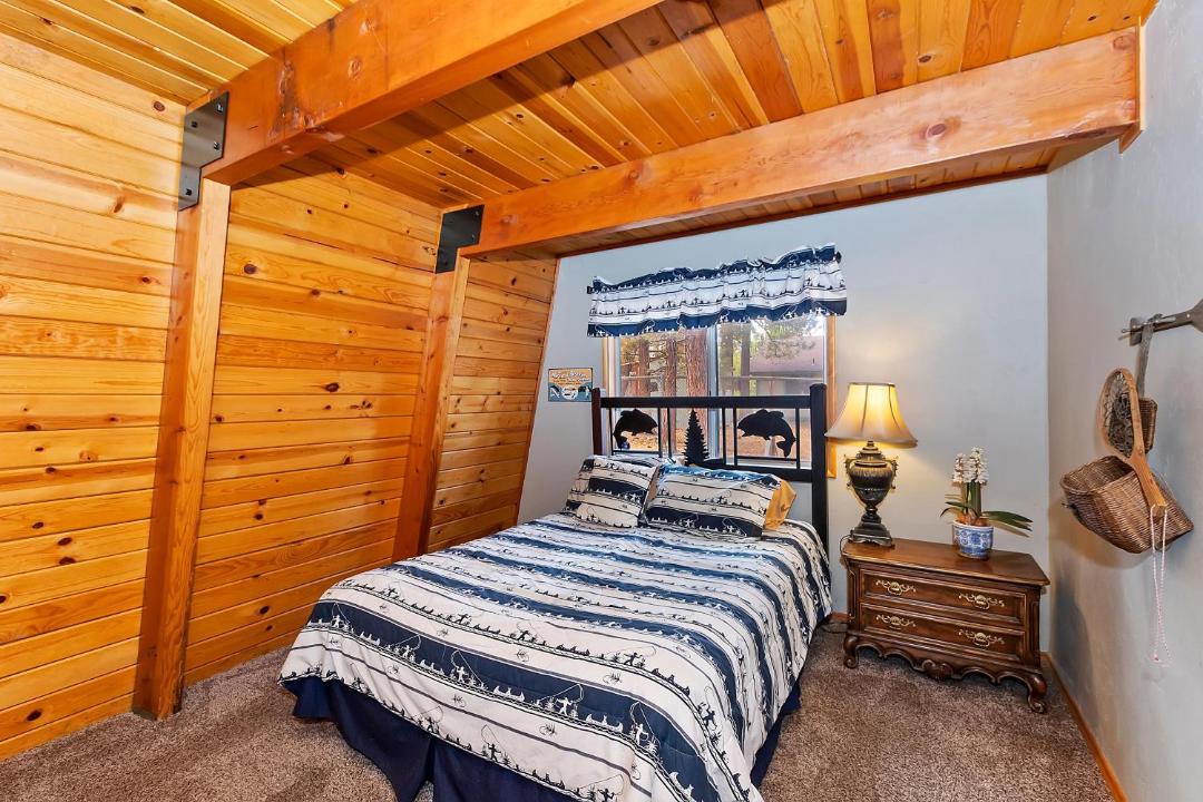 Photo of Bedroom in Upper Moonridge