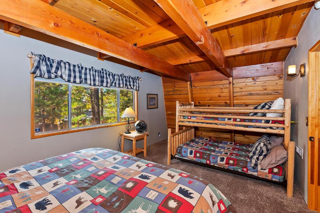 Photo of Bedroom in Upper Moonridge