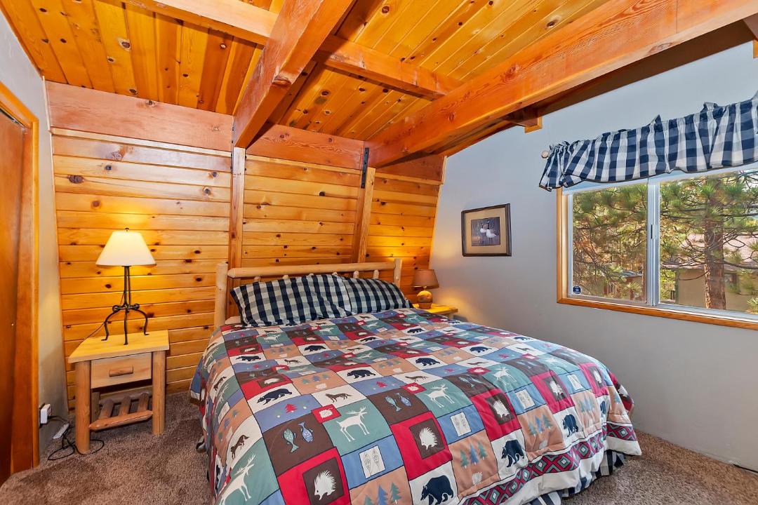 Photo of Bedroom in Upper Moonridge