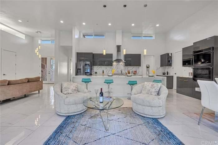 Photo of Livingroom in Palm Desert