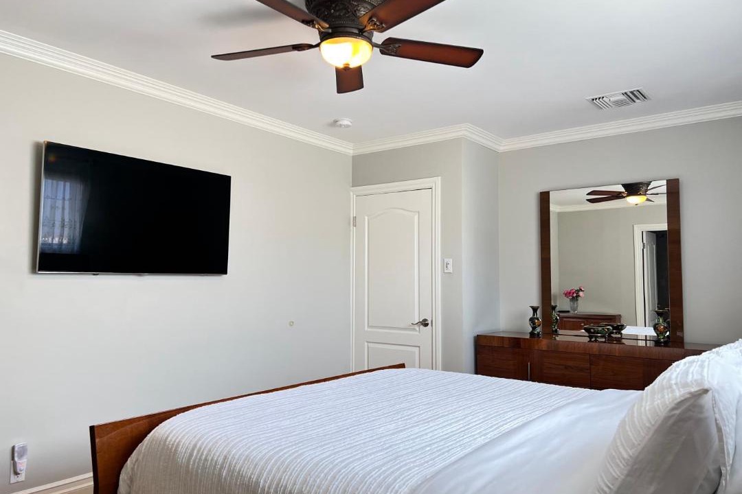 Photo of Bedroom in Valley Glen