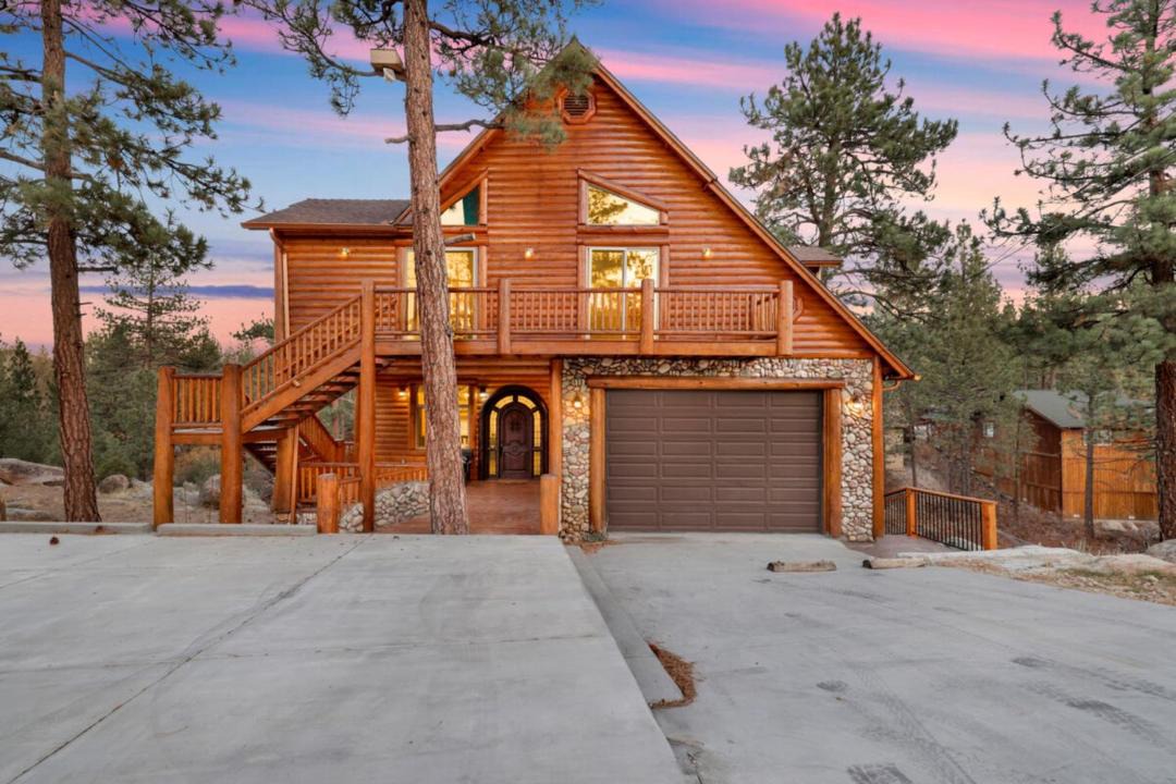 Photo of Buildings in Big Bear