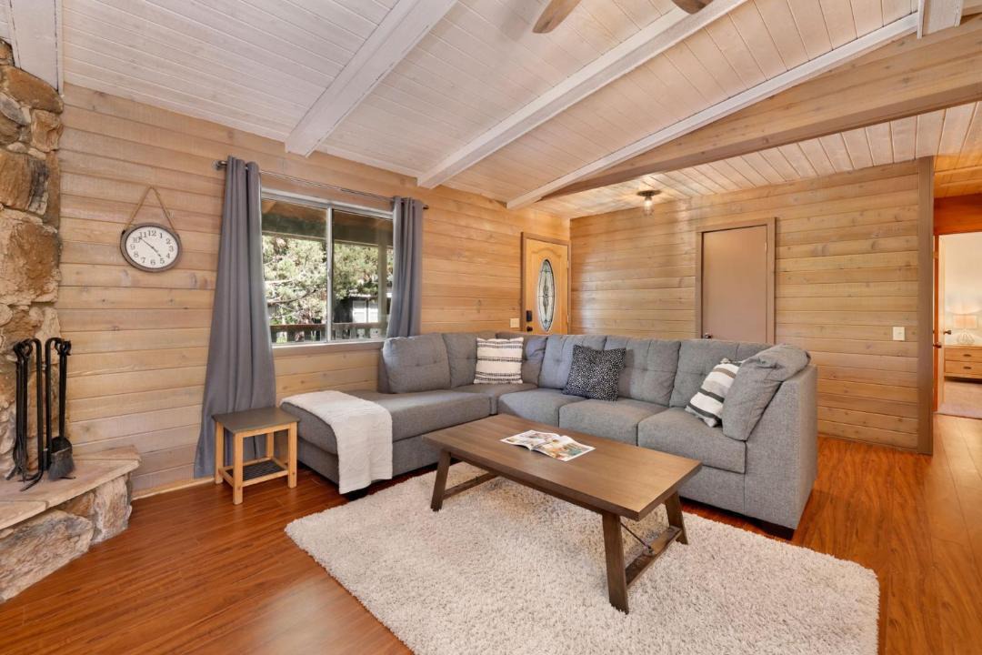 Photo of Livingroom in Sugarloaf