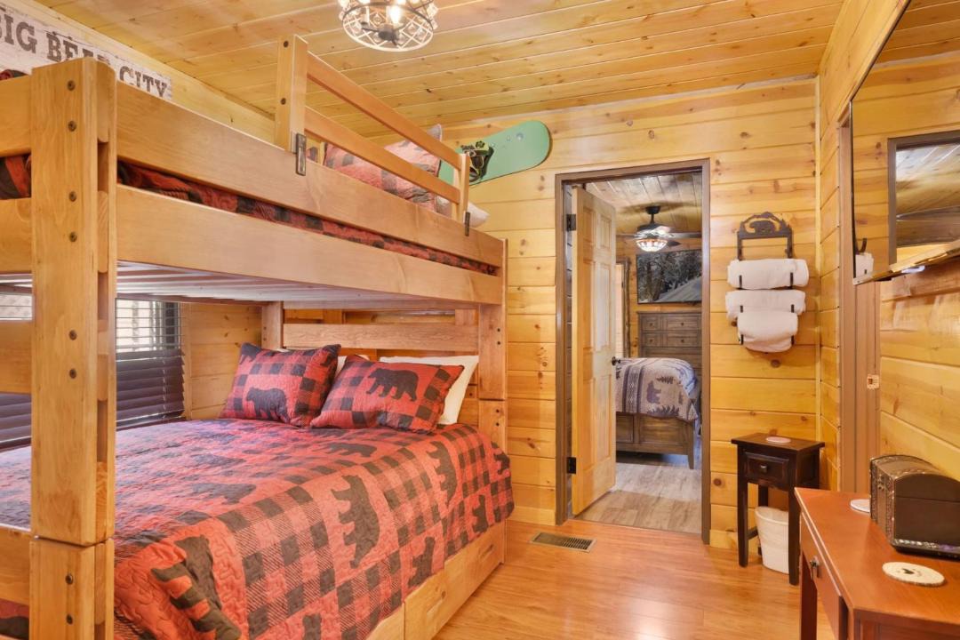 Photo of Bedroom in Big Bear