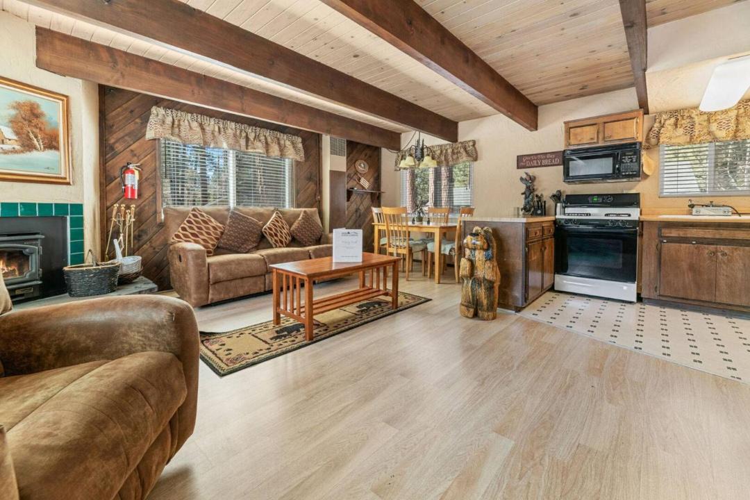 Photo of Livingroom in Fox Farm