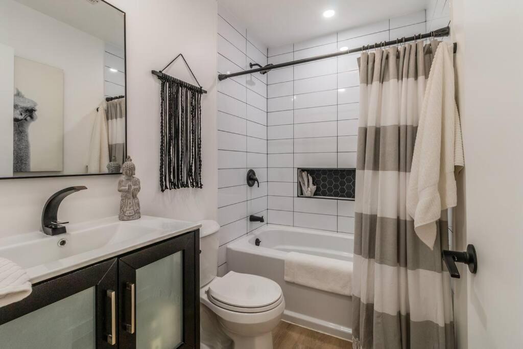 Photo of Bathroom in Desert Park Estates