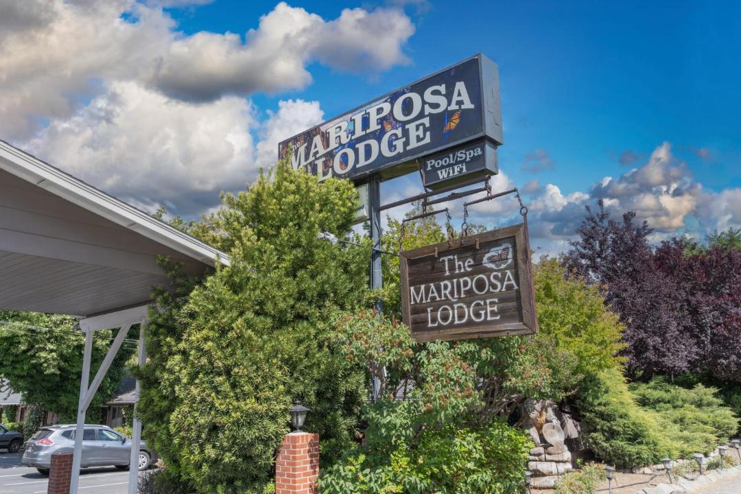 Photo of Others in Mariposa