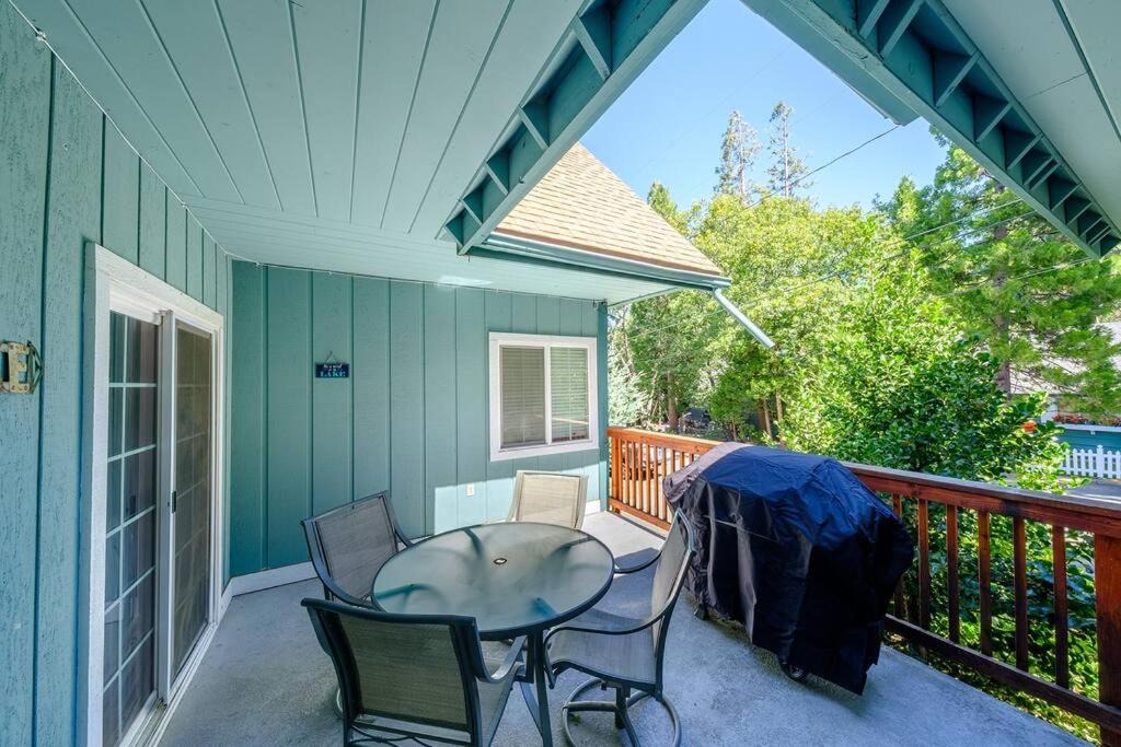Photo of Patio Balcony in Cedar Glen