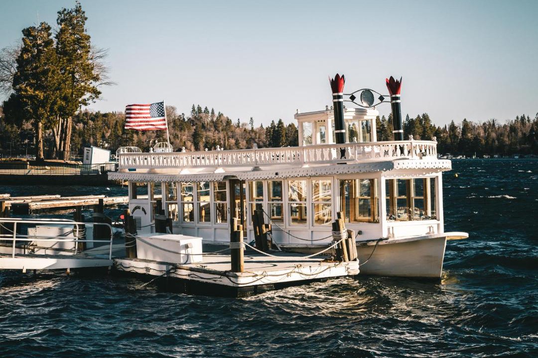 Photo of Buildings in Lake Arrowhead