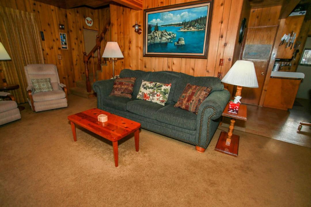 Photo of Livingroom in Upper Moonridge