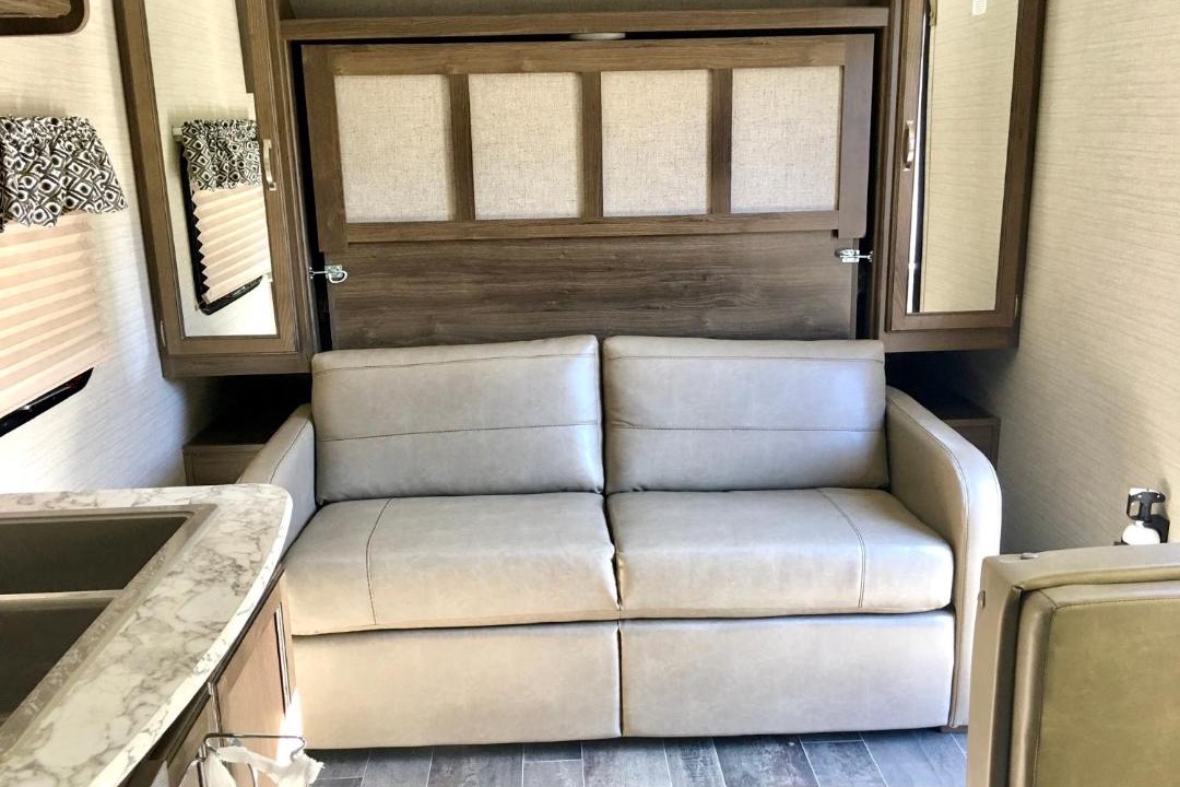Photo of Livingroom in Canoga Park