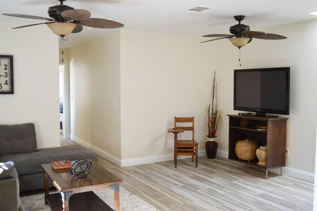 Photo of Livingroom in Yucca Valley