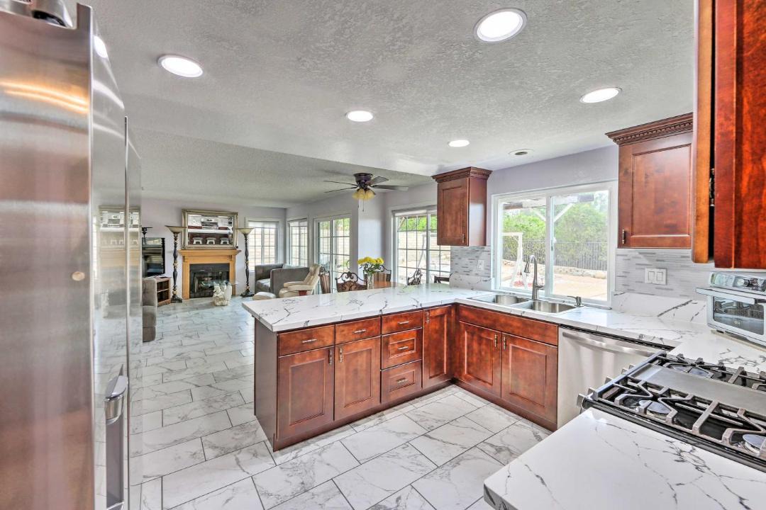 Photo of Kitchen in Corona