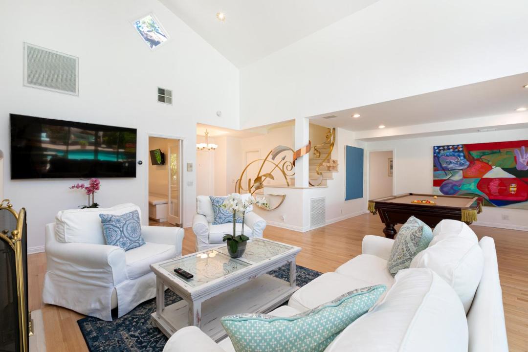 Photo of Livingroom in Beverly Hills