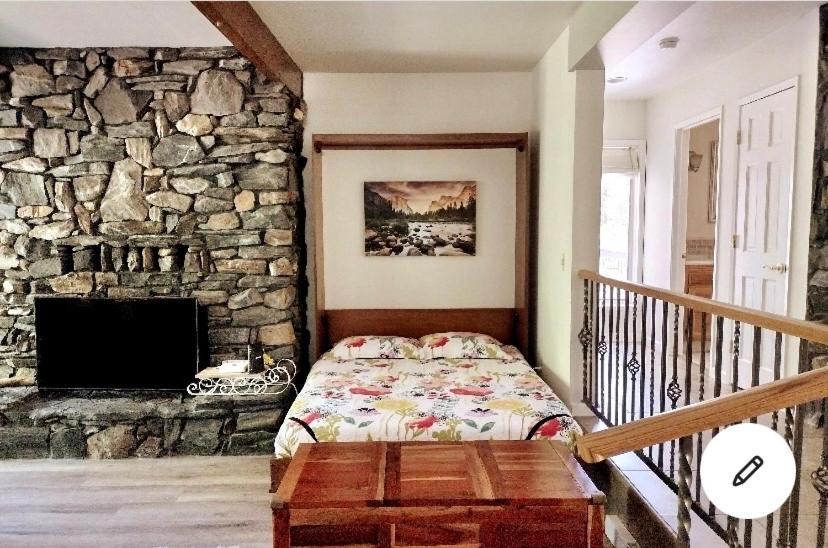 Photo of Bedroom in Coarsegold