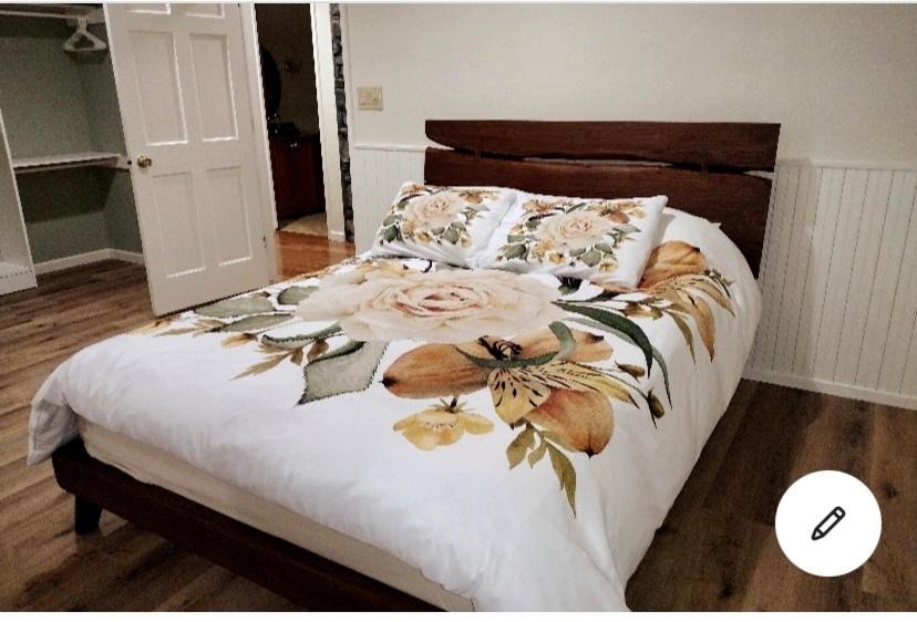 Photo of Bedroom in Coarsegold