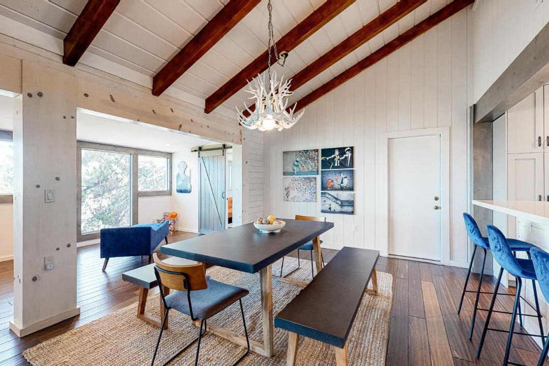 Photo of Livingroom in Idyllwild