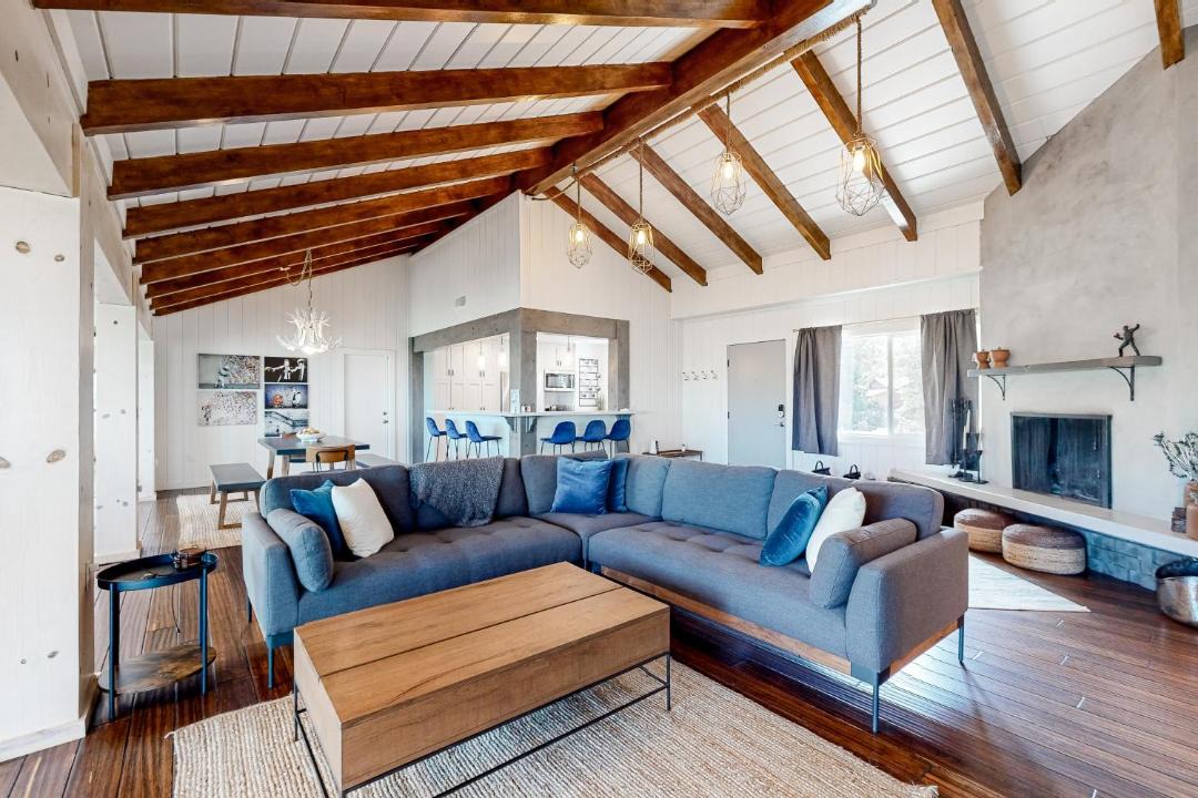 Photo of Livingroom in Idyllwild
