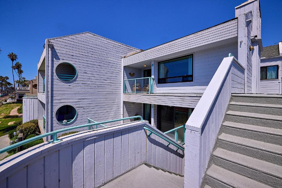 Photo of Buildings in Townsite