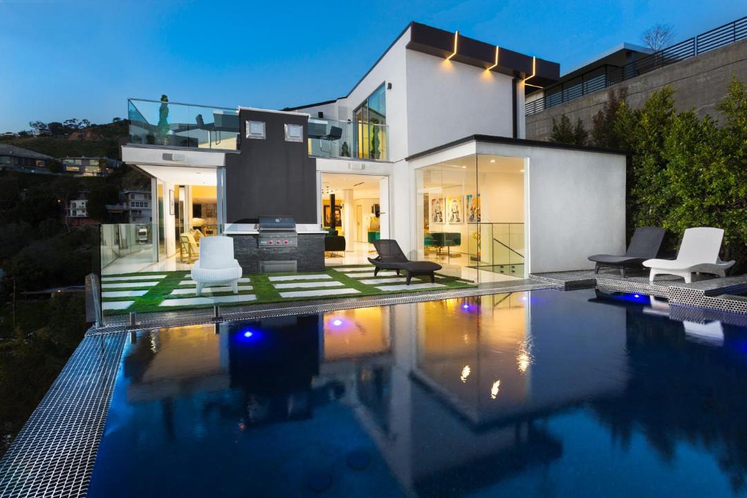 Photo of Outdoor in Hollywood Hills West