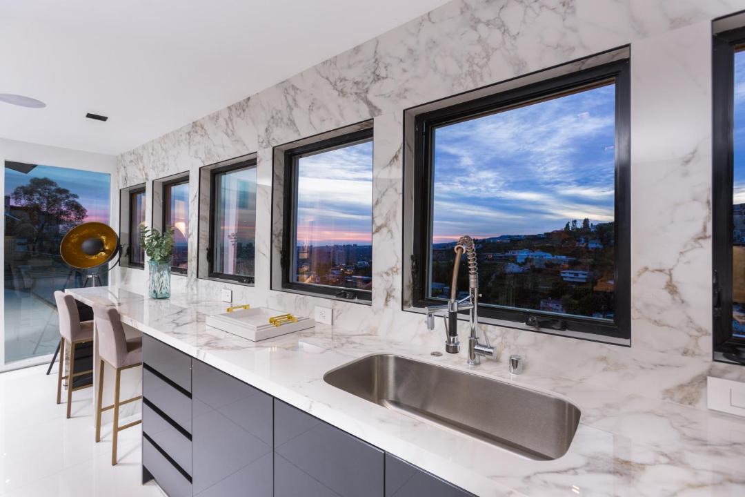 Photo of Others in Hollywood Hills West