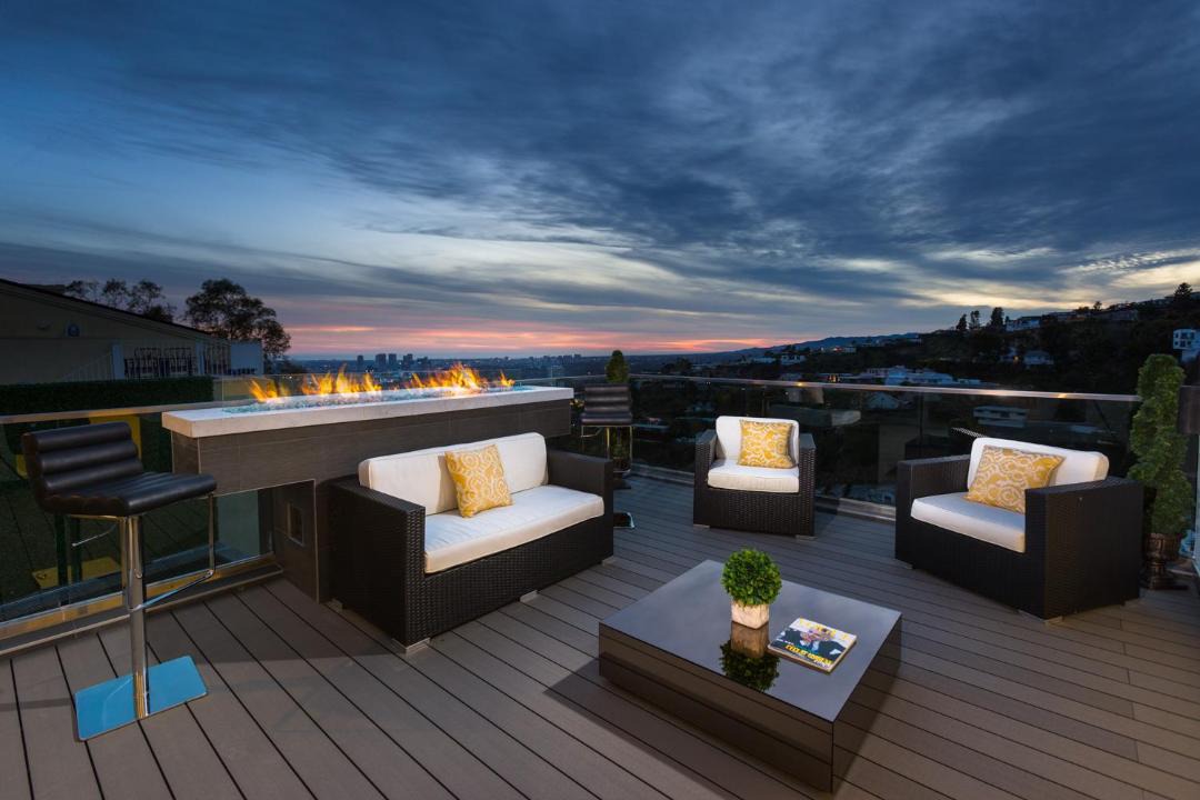 Photo of Patio Balcony in Hollywood Hills West