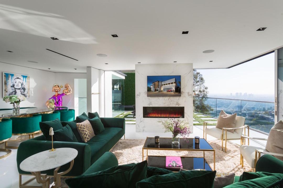 Photo of Livingroom in Hollywood Hills West