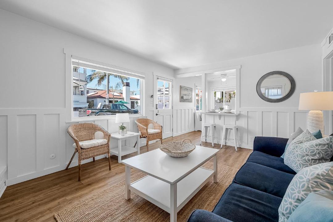 Photo of Livingroom in West Newport