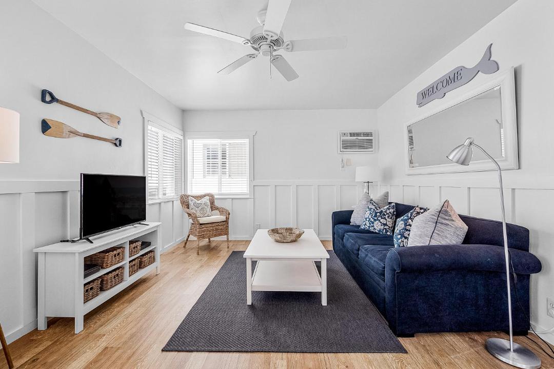 Photo of Livingroom in West Newport