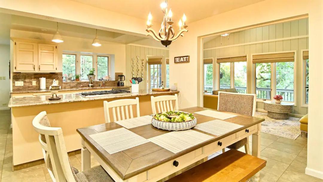Photo of Livingroom in Coarsegold