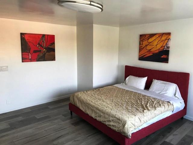 Photo of Bedroom in Sherman Oaks