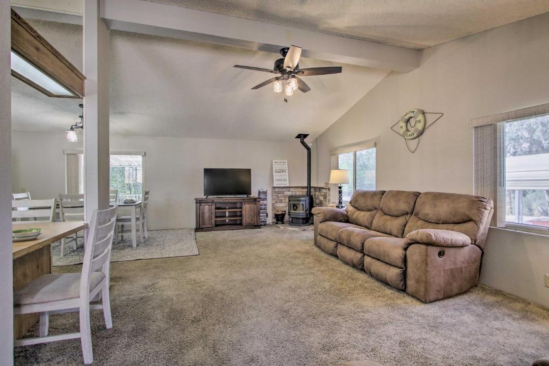 Photo of Livingroom in Wofford Heights