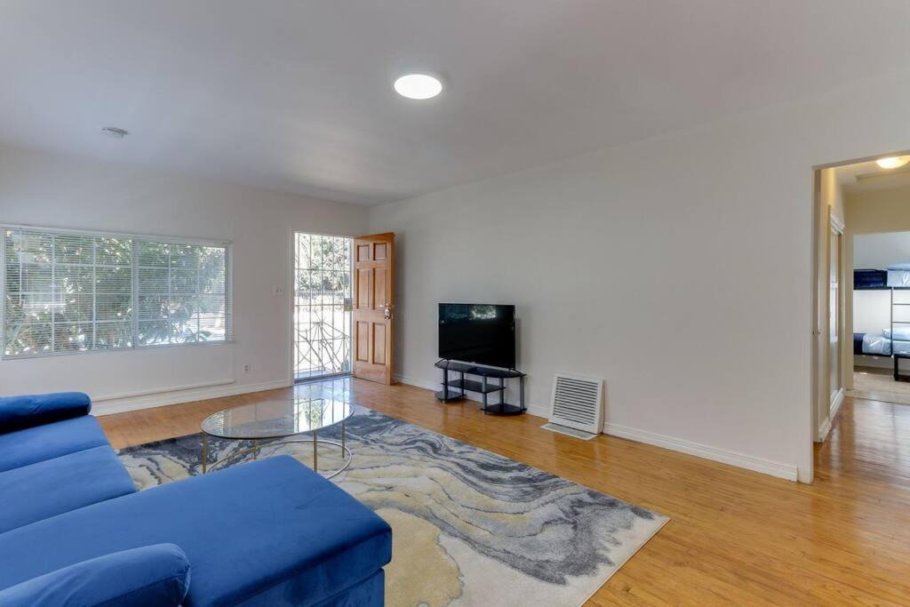 Photo of Livingroom in Rampart Village