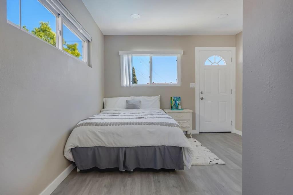 Photo of Bedroom in Orange