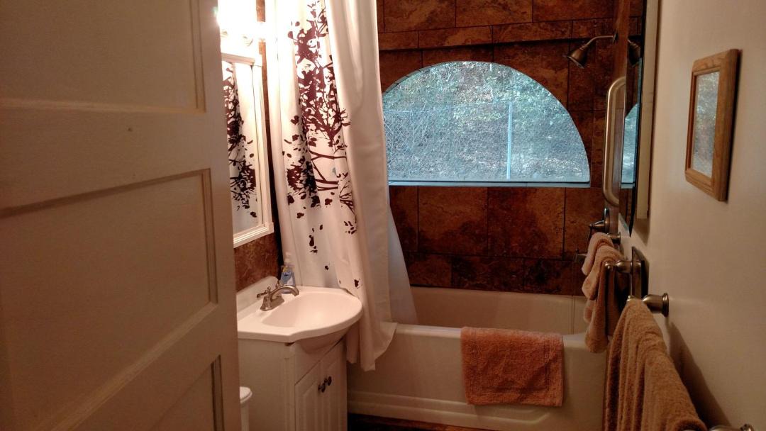 Photo of Bathroom in Geyserville