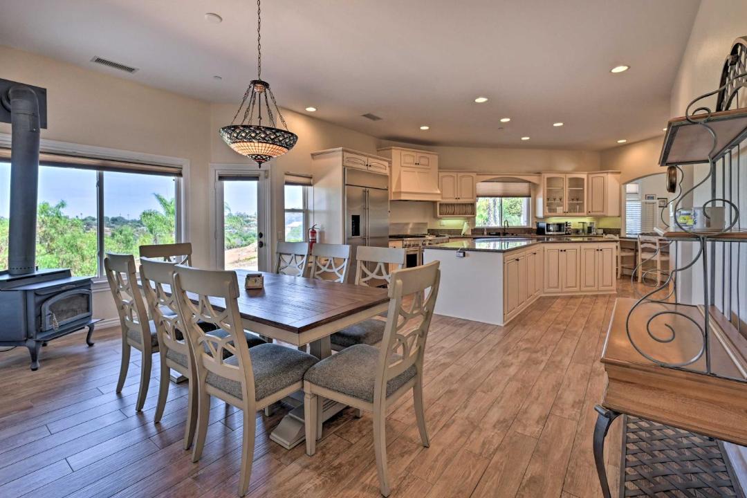 Photo of Livingroom in Vista