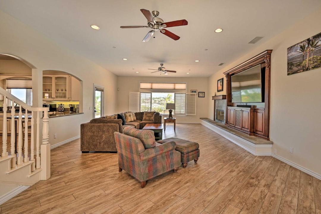 Photo of Livingroom in Vista