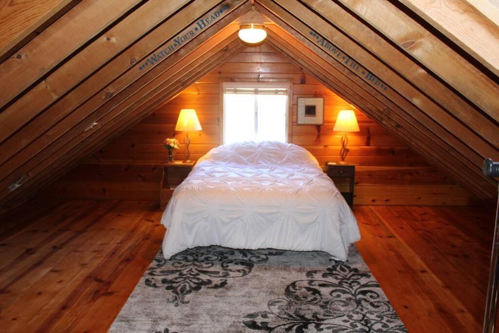 Photo of Bedroom in Oakhurst