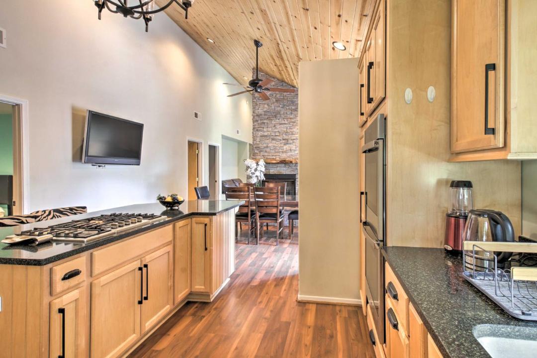 Photo of Kitchen in Frazier Park