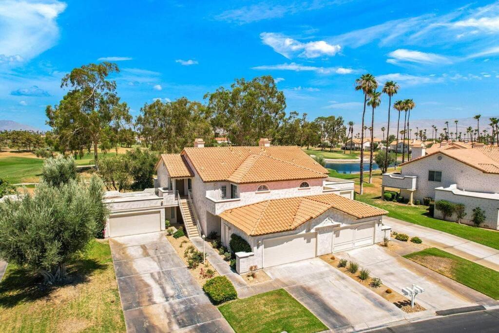 Photo of Buildings in Palm Desert