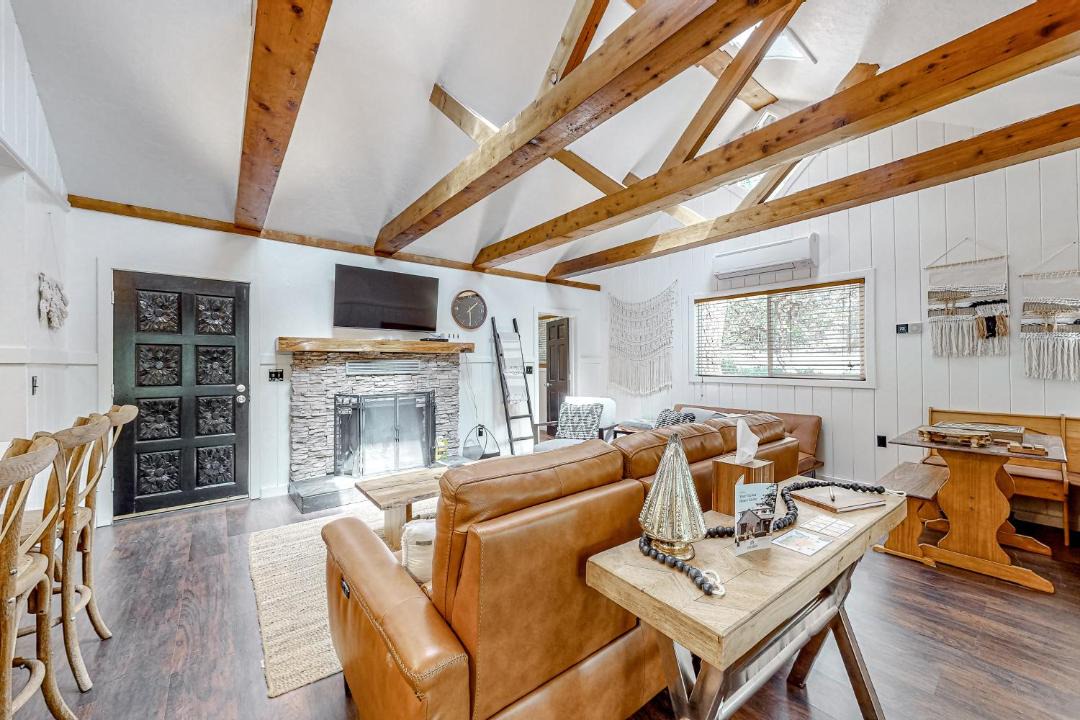 Photo of Livingroom in Idyllwild