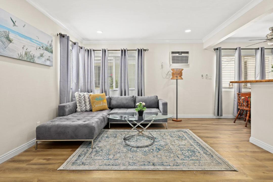 Photo of Livingroom in Alhambra