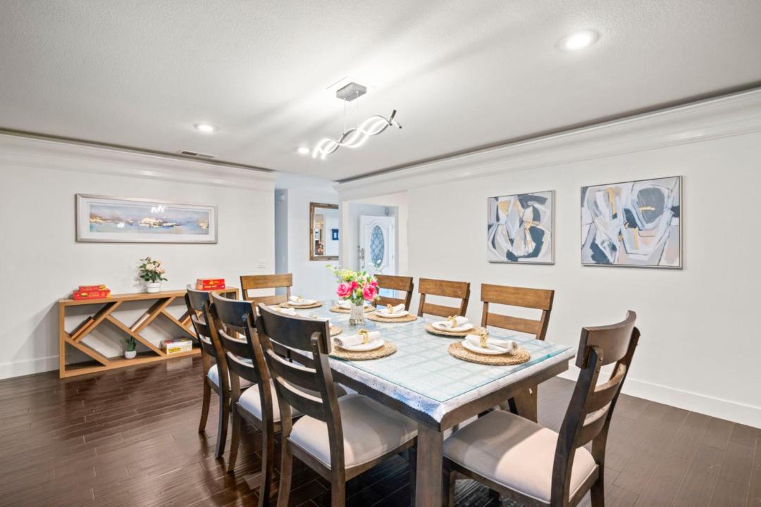 Photo of Livingroom in Fountain Valley