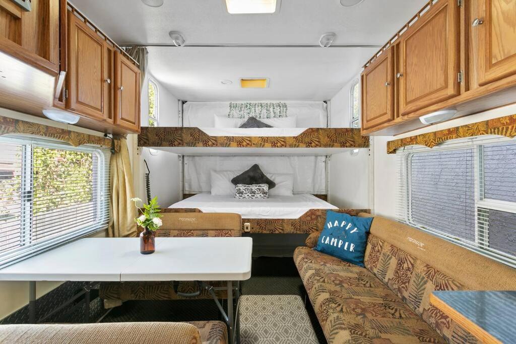 Photo of Kitchen in Corona