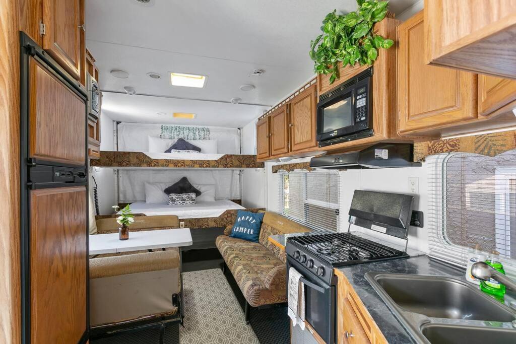 Photo of Kitchen in Corona