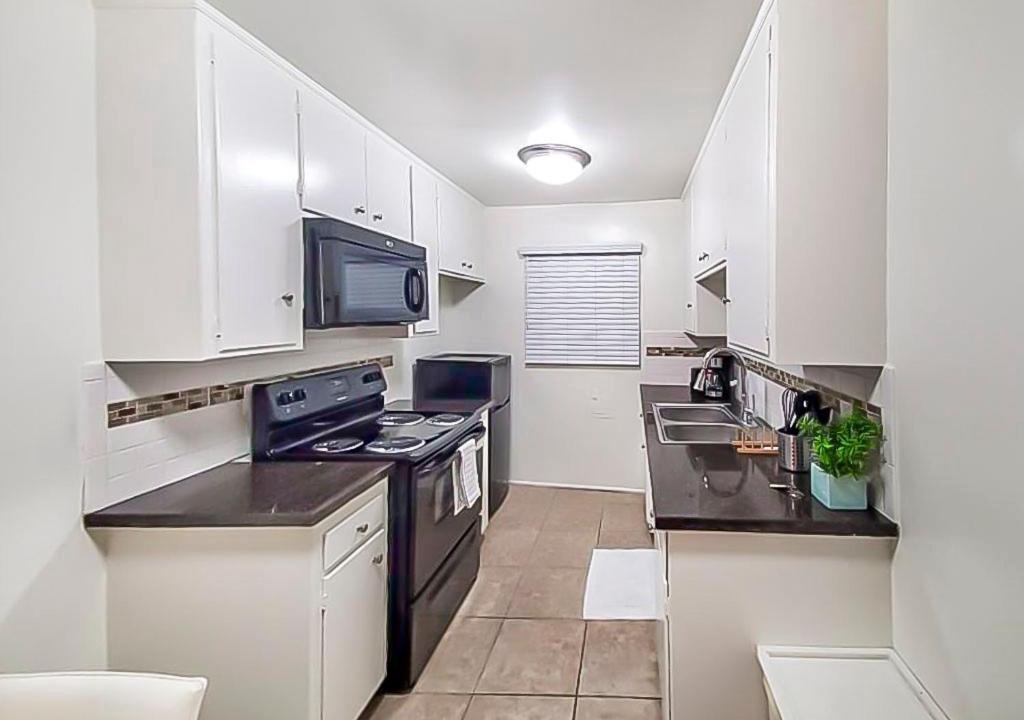 Photo of Kitchen in Studio City