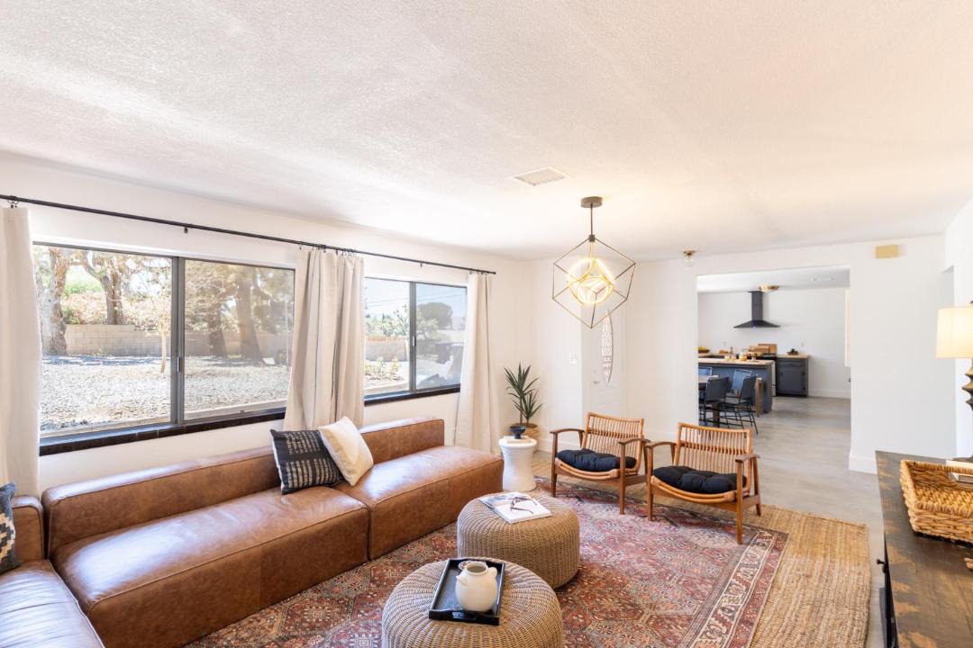 Photo of Livingroom in Yucca Valley