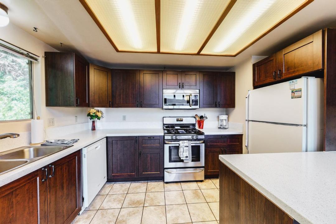 Photo of Kitchen in Blue Jay