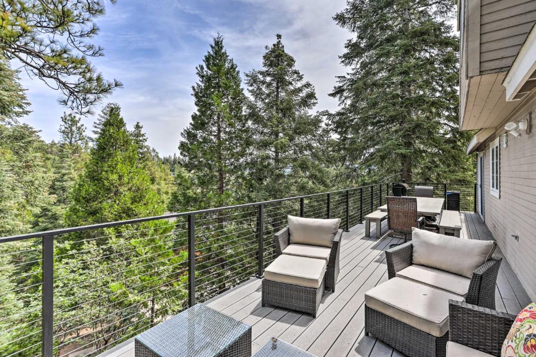 Photo of Patio Balcony in Lake Arrowhead
