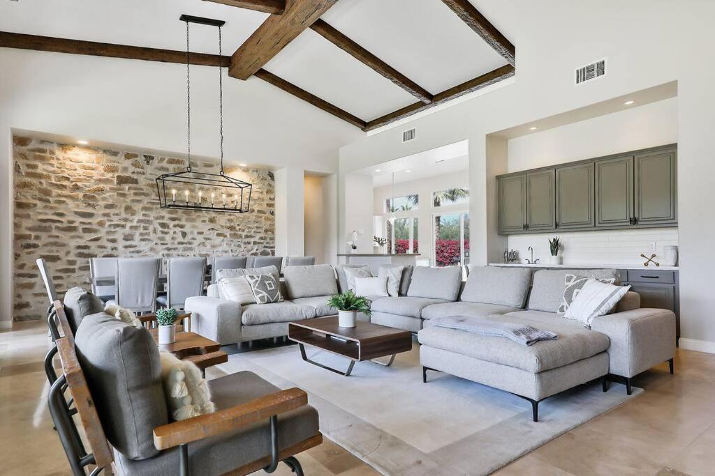 Photo of Livingroom in La Quinta